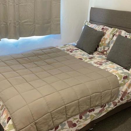 Small Room In Horfield 3 Бристоль Экстерьер фото